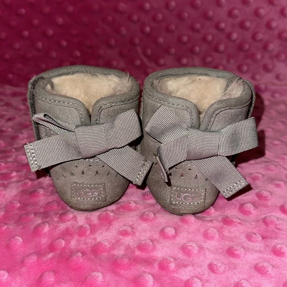 Toddler Uggs - Picture 2 of 5